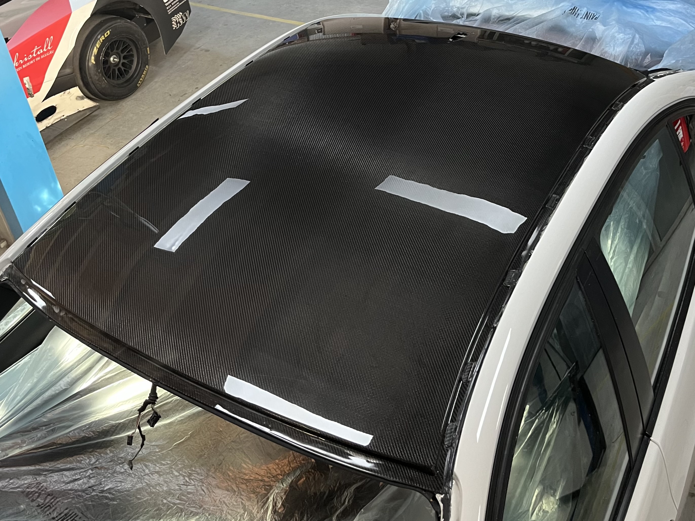 Carbon Dach passend für BMW E90 & E90 M3 Limousine – Sandwichbauweise