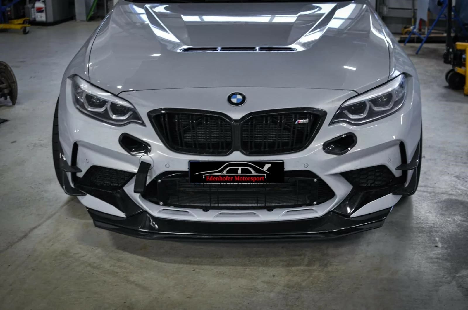 Carbon Frontsplitter BMW M2 F87 Competition montiert, Frontansicht
