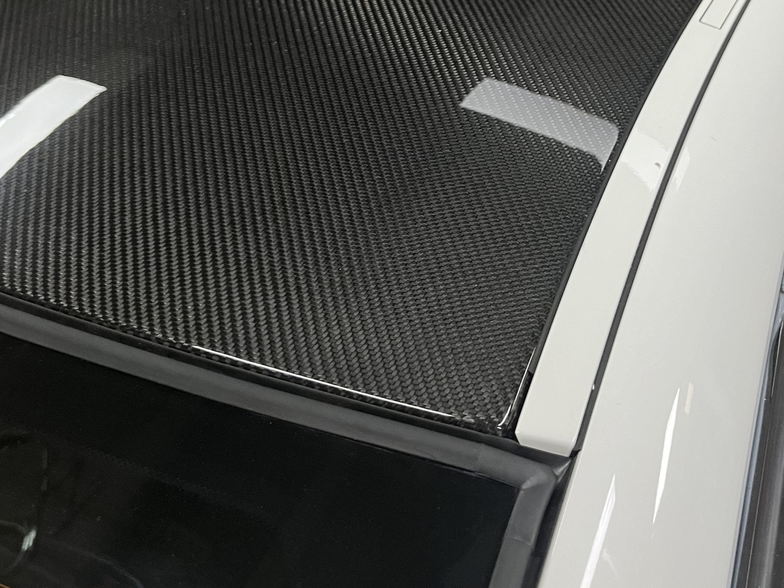 Carbon Dach passend für BMW E90 & E90 M3 Limousine – Sandwichbauweise