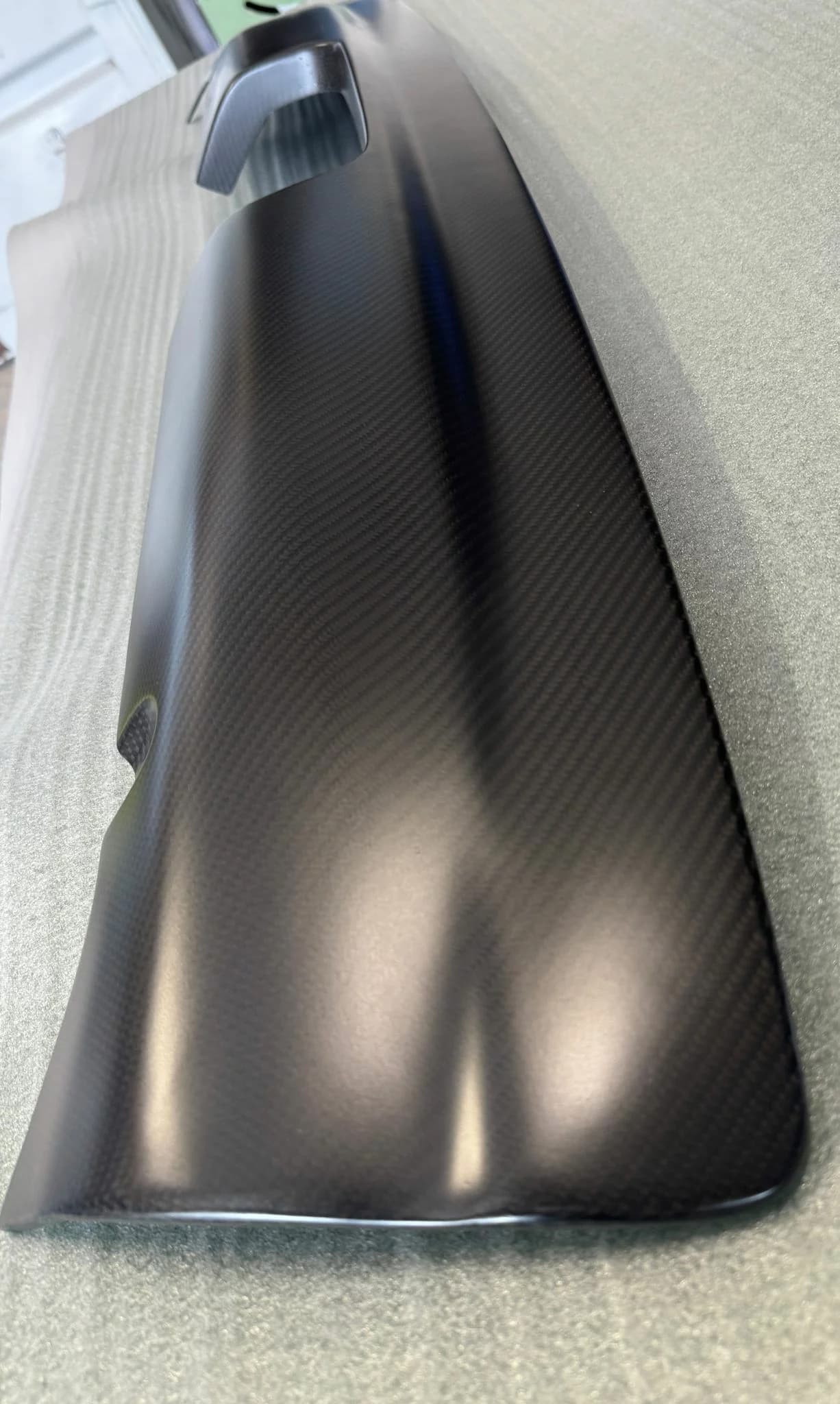 Carbon Heckdiffusor BMW E46 M3 CSL – Nahaufnahme der Oberfläche und Formgebung