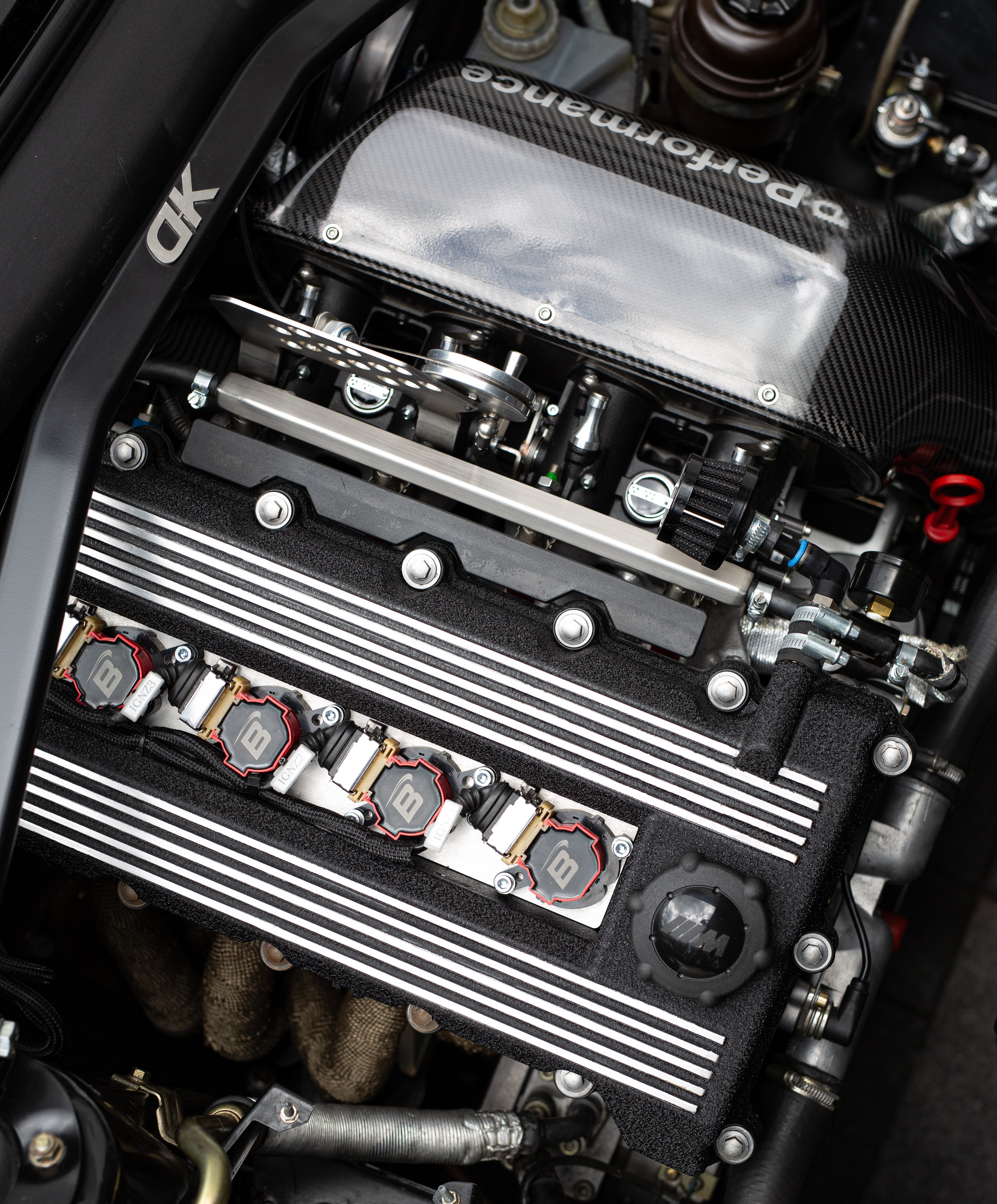 4-Zylinder Universal Carbon Airbox – optional mit Platte und Halter