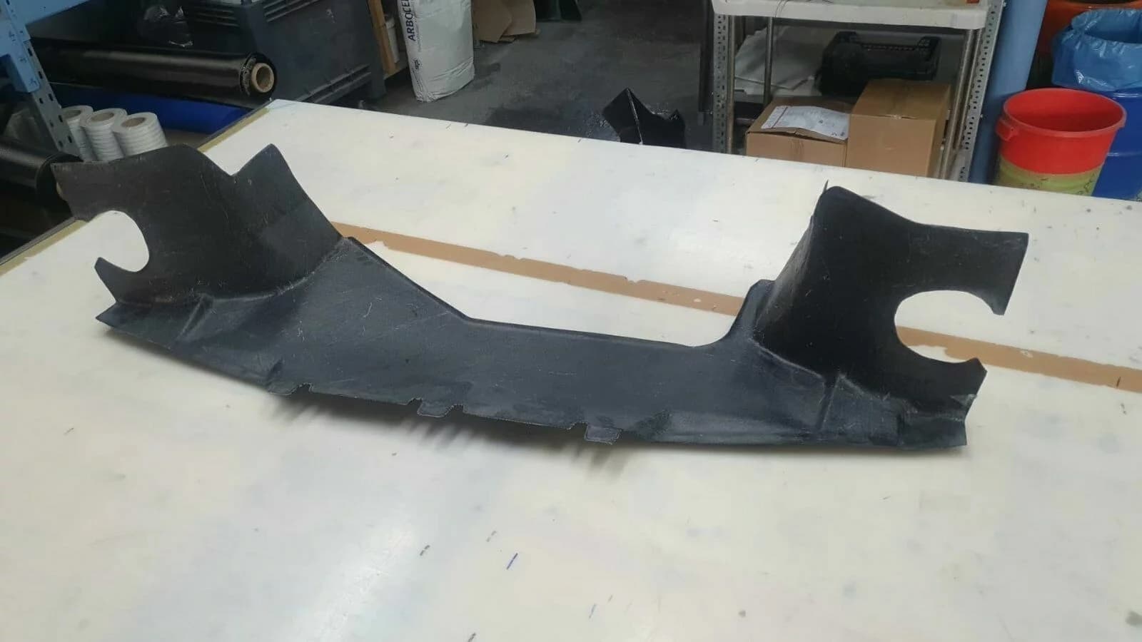 Carbon-Unterboden-Luftkanal für BMW E30 M3 Evo 2, unbehandelte Innenseite