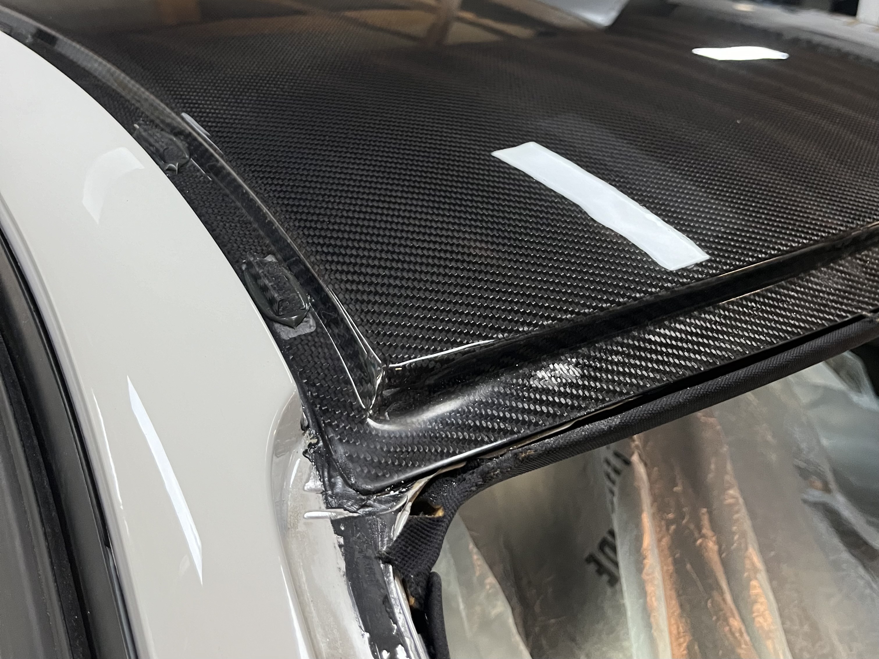 Carbon Dach passend für BMW E90 & E90 M3 Limousine – Sandwichbauweise