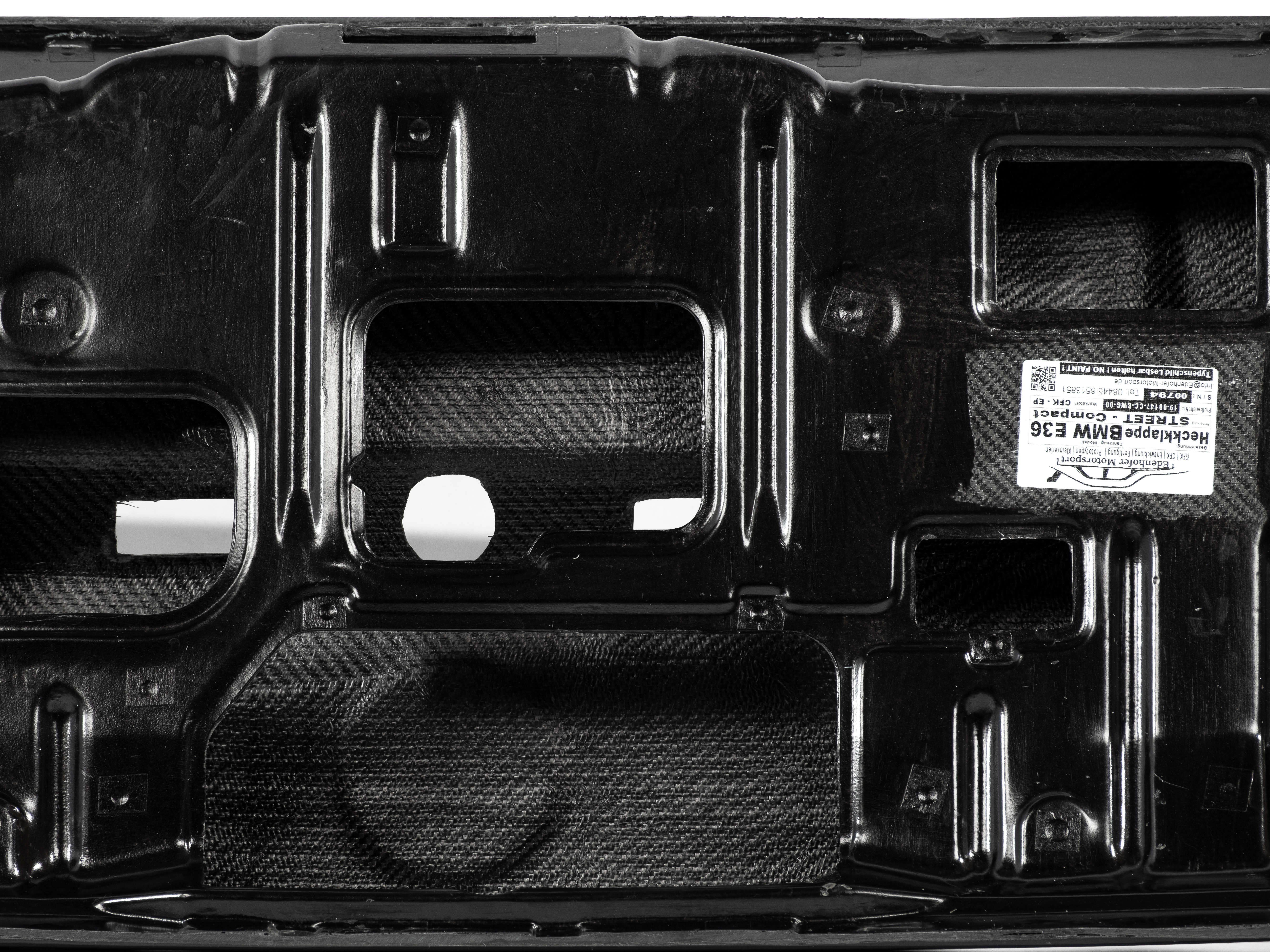 Carbon Heckklappe passend für BMW E36 Compact – Leichtbau Motorsport