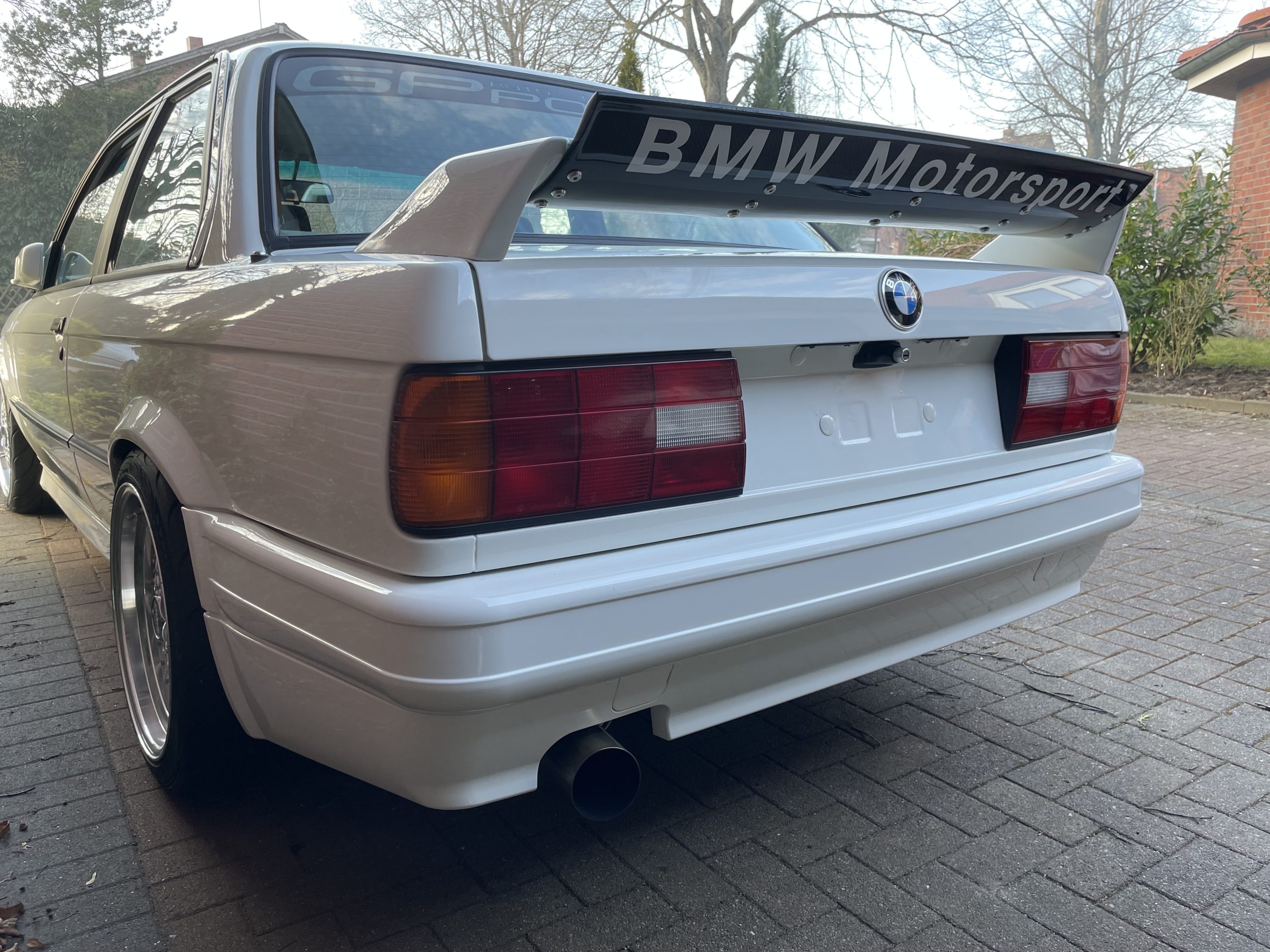 Carbon Heckspoiler für BMW E30 – Edenhofer