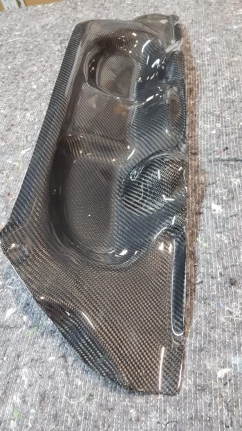 Carbon Abdeckung Filterkasten für BMW E46 – Bild 3